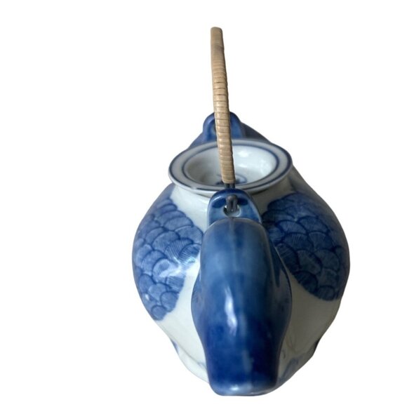 Chinese VTG Teapot Hand Painted Blue White Duck Wrapped Handle With Lid - Picture 4 of 12